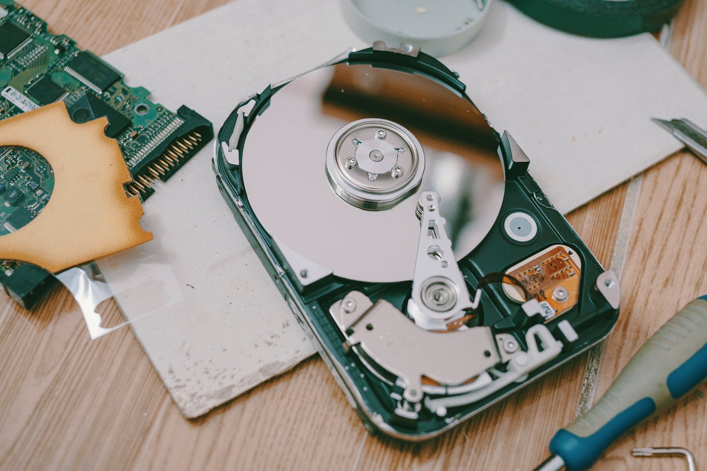 Computer repair diagnostics workstation